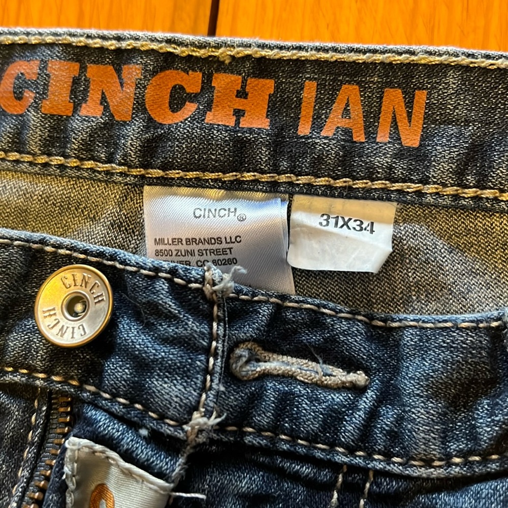 31x34 Cinch Ian